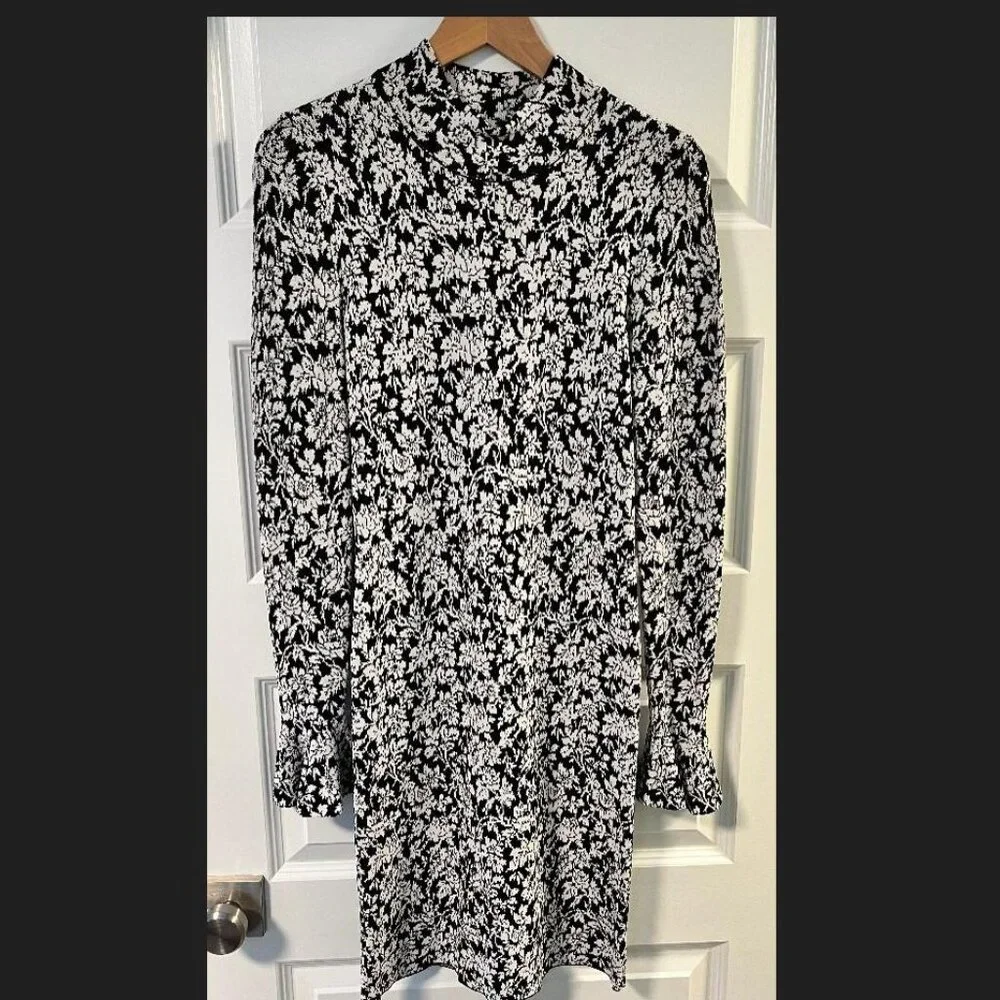 Michael Kors Bodycon Floral Knit Dress - Picture 1 of 7